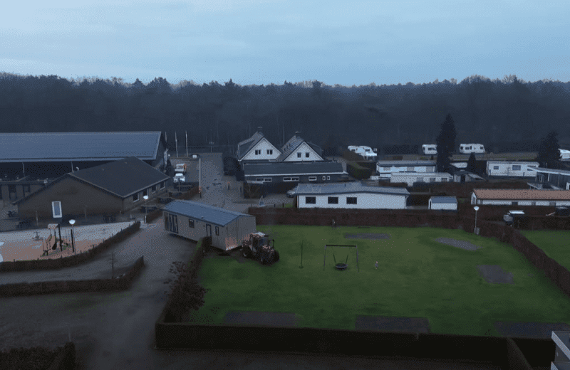 Plaatsing nieuw chalet